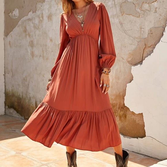 Dresses & Skirts - Long sleeve v-neck ruffle tiered maxi dress